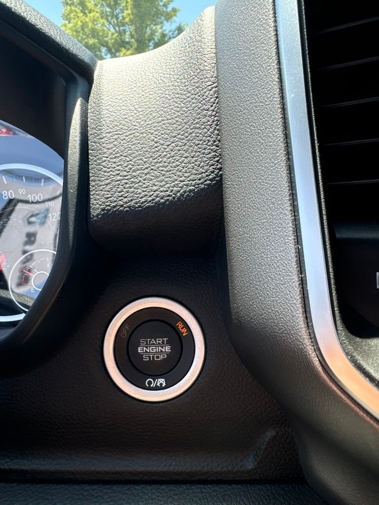 New 2026 Granite Crystal Metallic Clear-Coat Exterior Paint RAM Big Horn/Lone Star image 22