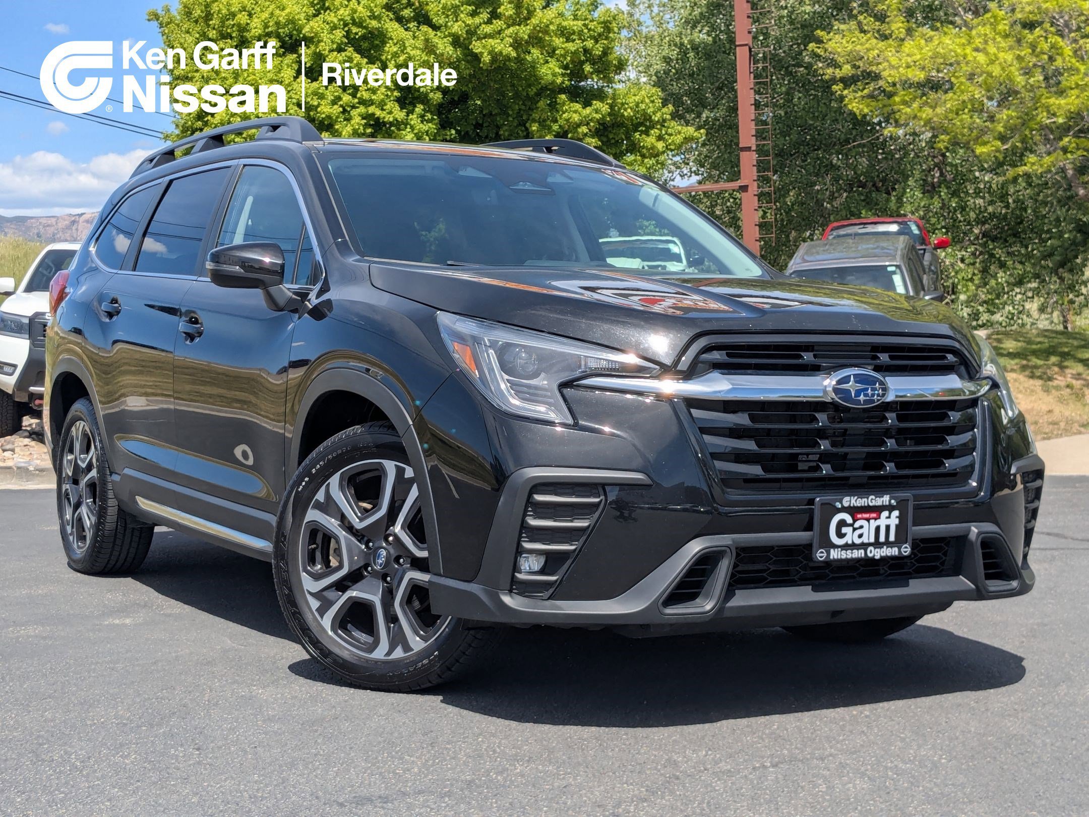 2023 Subaru Ascent Limited 7 Passenger's photo