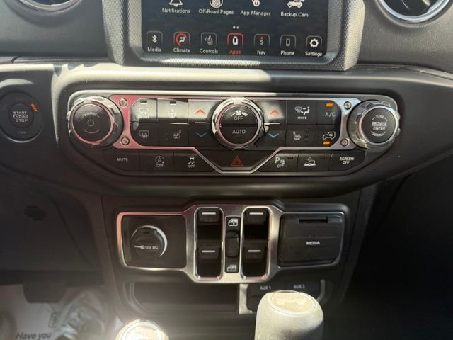 Used 2023 Gray Jeep Sahara image 39