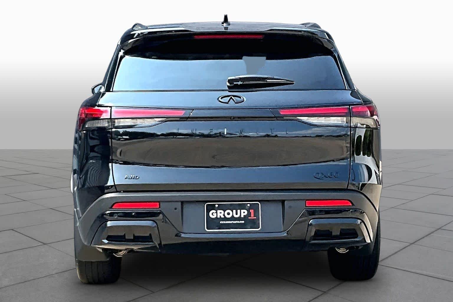 Pre-Owned 2025 INFINITI QX60 LUXE