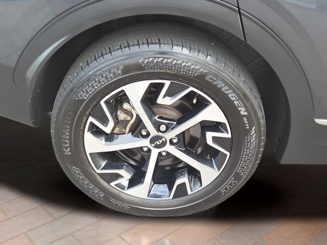 Used 2024 Gray Kia EX image 5