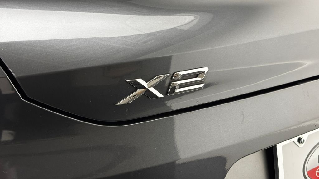 Used 2019 Gray BMW xDrive28i image 8