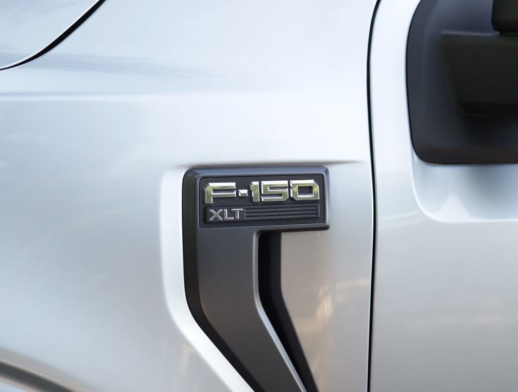 Used 2021 Iconic Silver Ford XL image 37