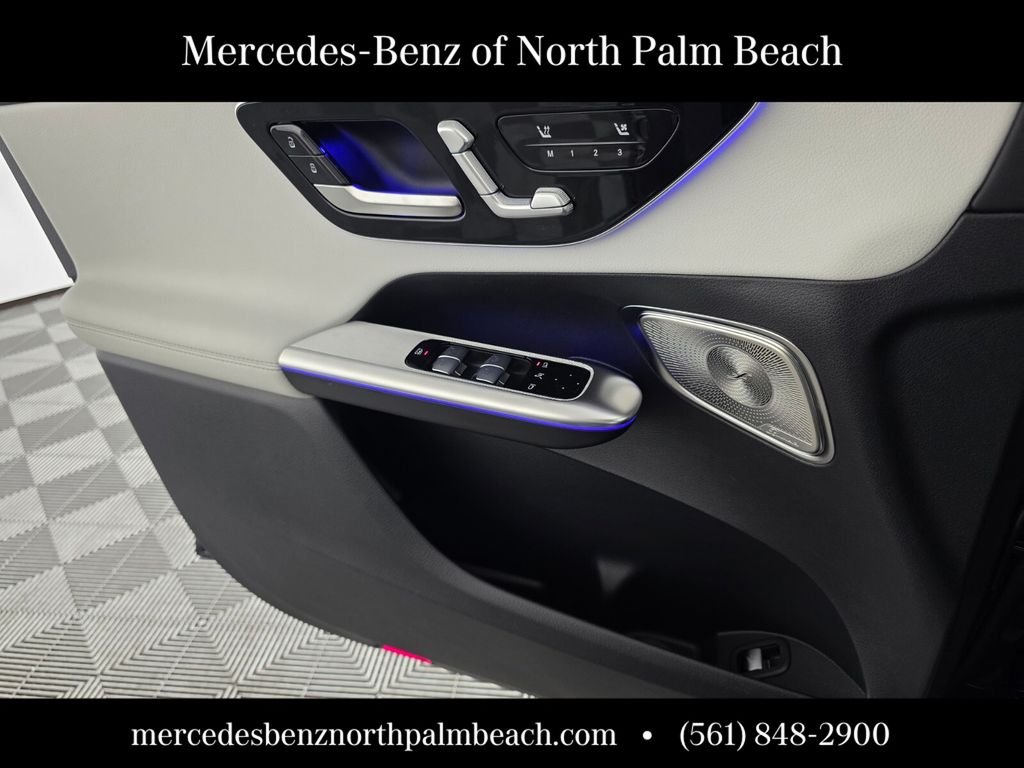 New 2026 Graphite Grey Metallic Mercedes-Benz GLC 300 image 19