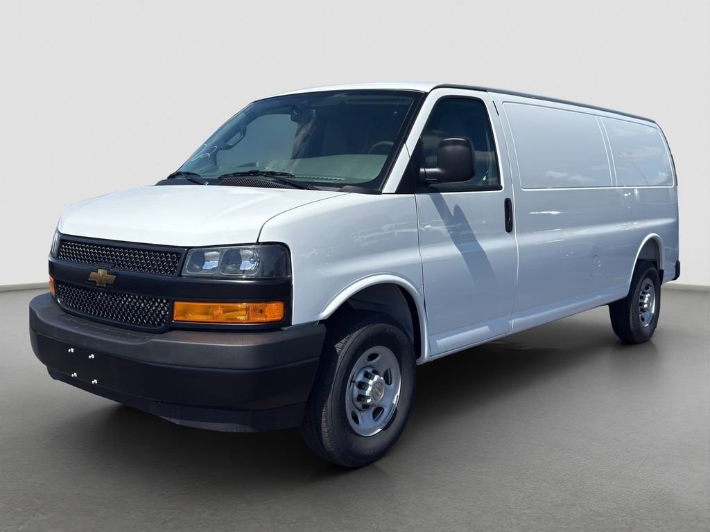 2026 Chevrolet Express 2500 Extended Work Van HD's photo