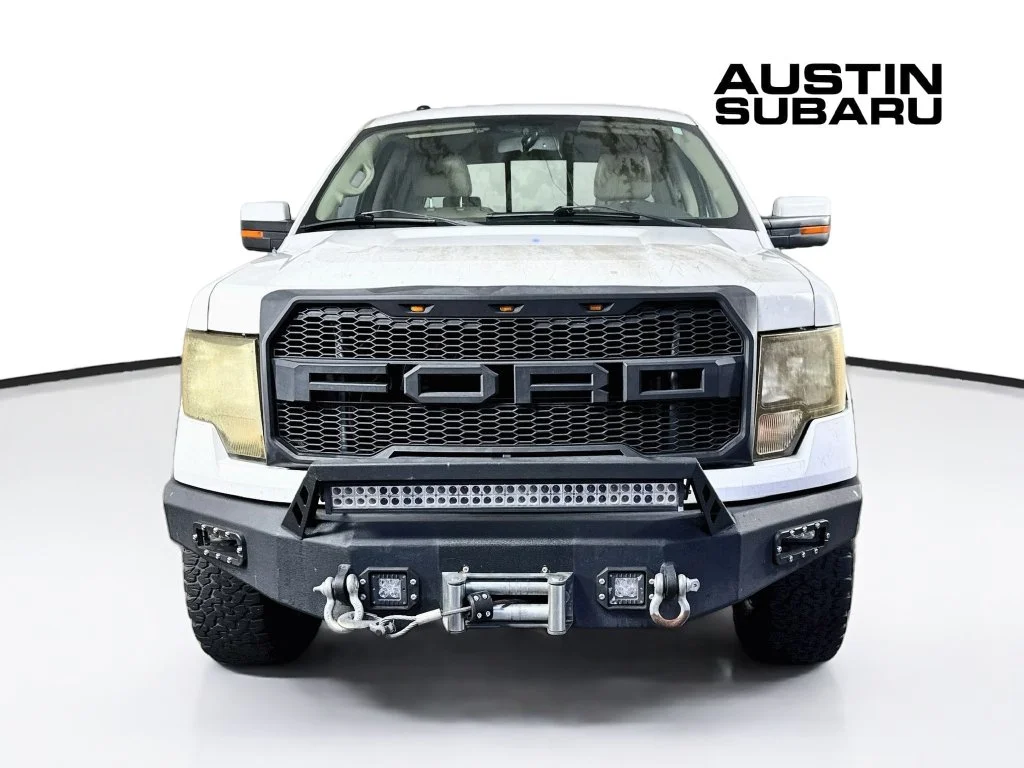 Used 2009 White Ford Lariat image 2