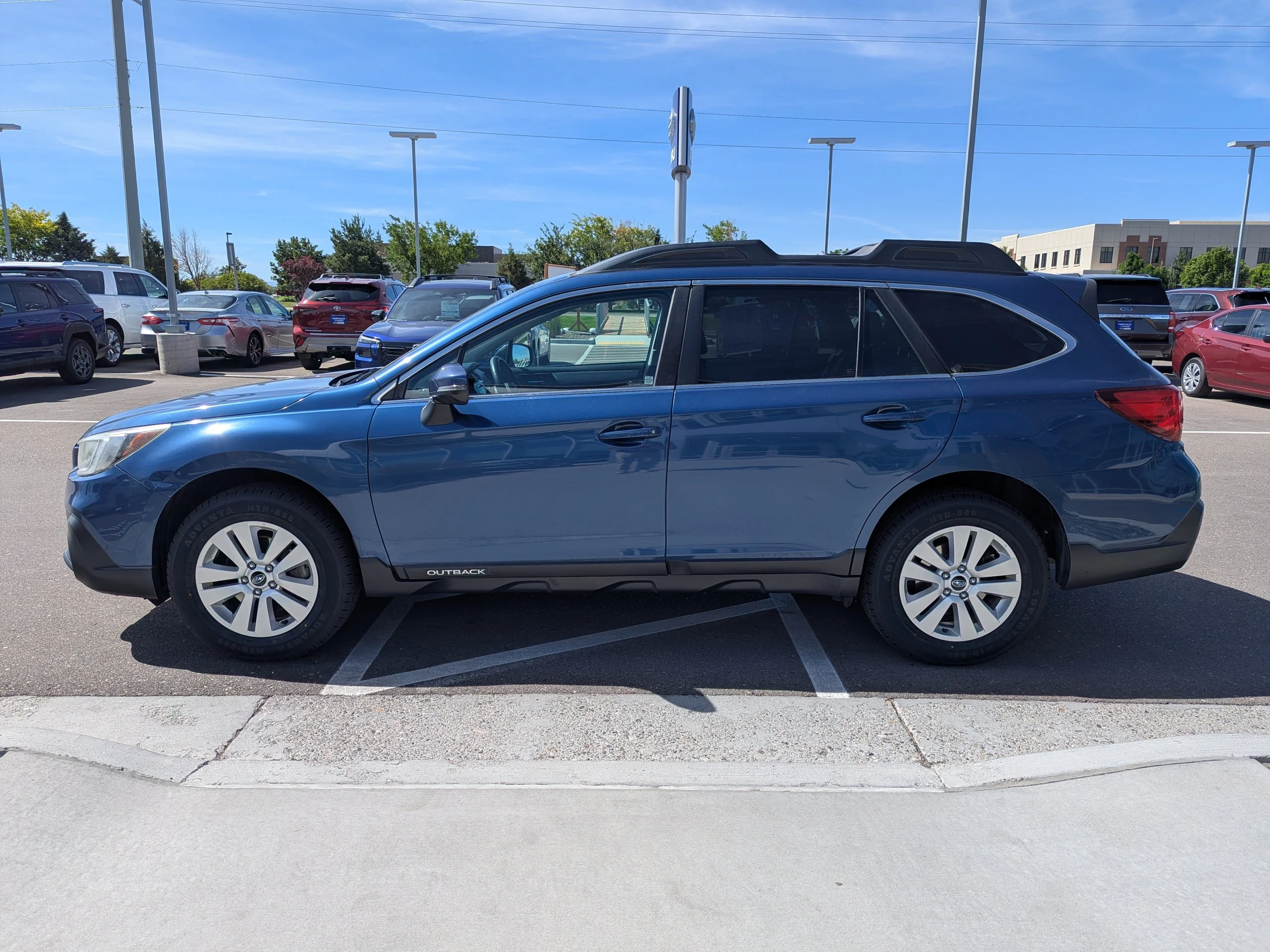 Used 2019 Abyss Blue Pearl Subaru Premium image 6