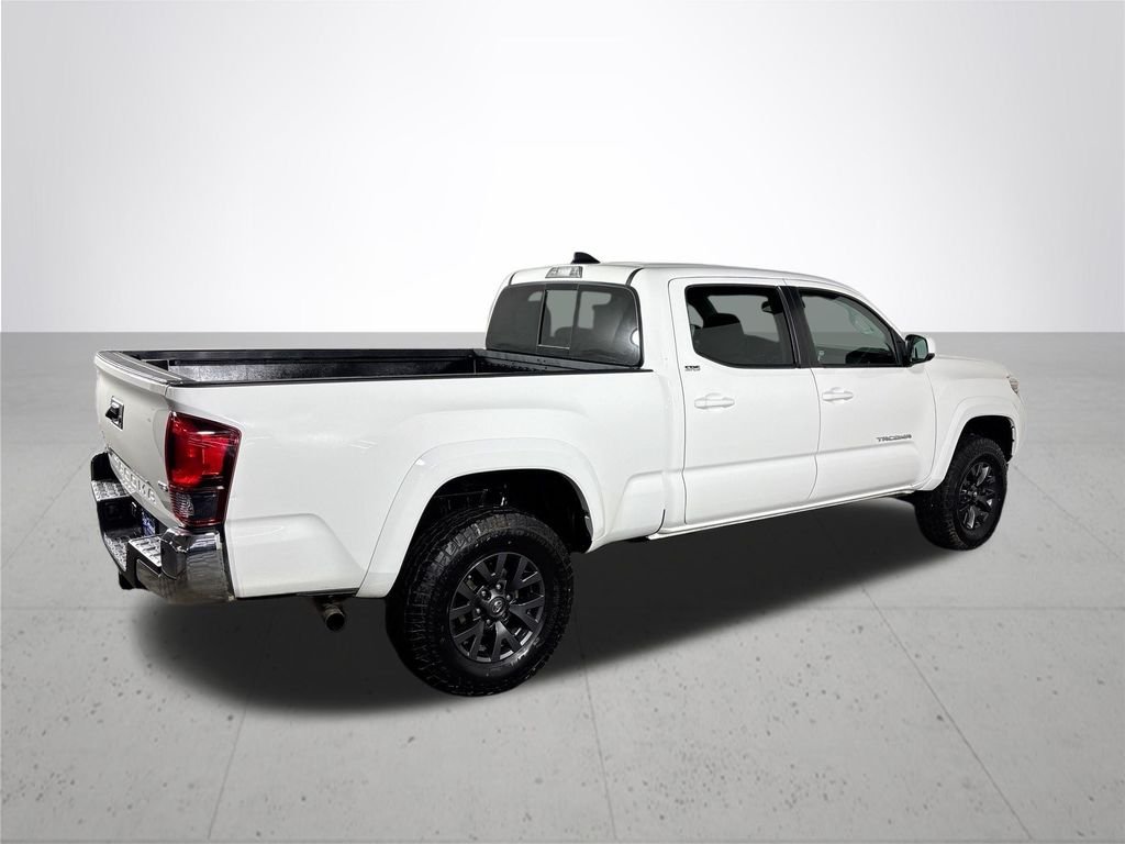 Used 2020 White Toyota SR5 image 6