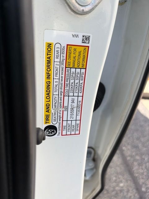 Used 2018 White Honda EX image 35