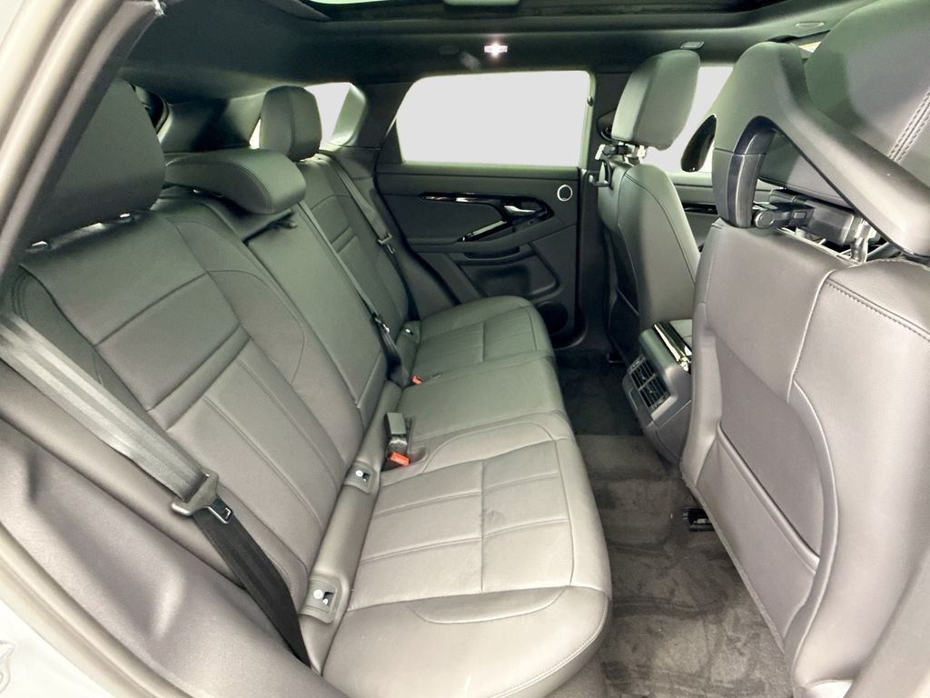 New 2026 Arroios Grey Metallic Land Rover S image 22