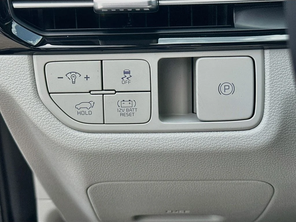 New 2027 Gravity Gray Kia EX image 10