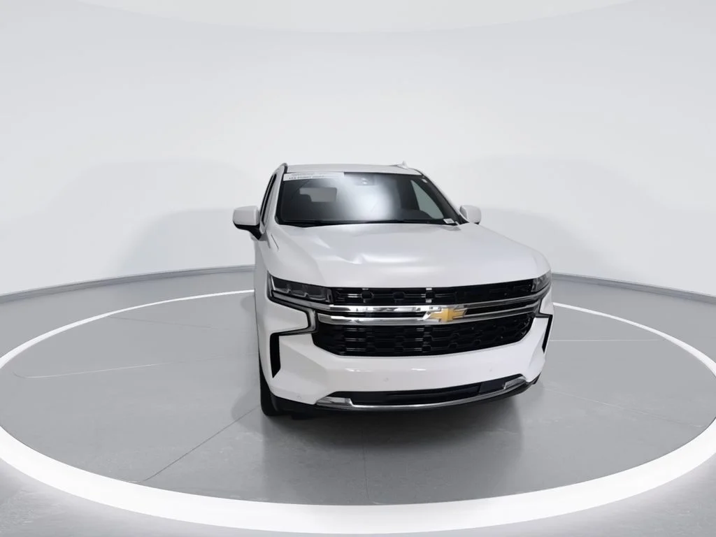 Used 2023 White Chevrolet LS image 2