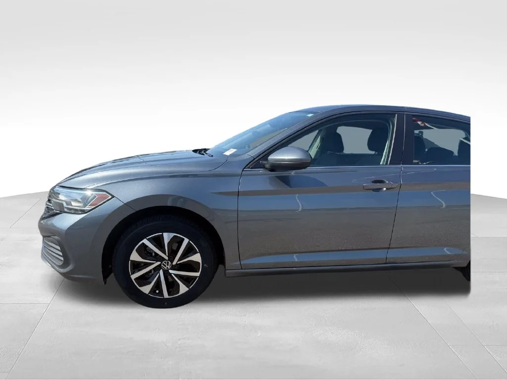 Used 2023 Gray Volkswagen 1.5T S image 23