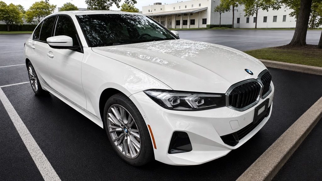 Used 2023 Alpine White BMW 330i image 1