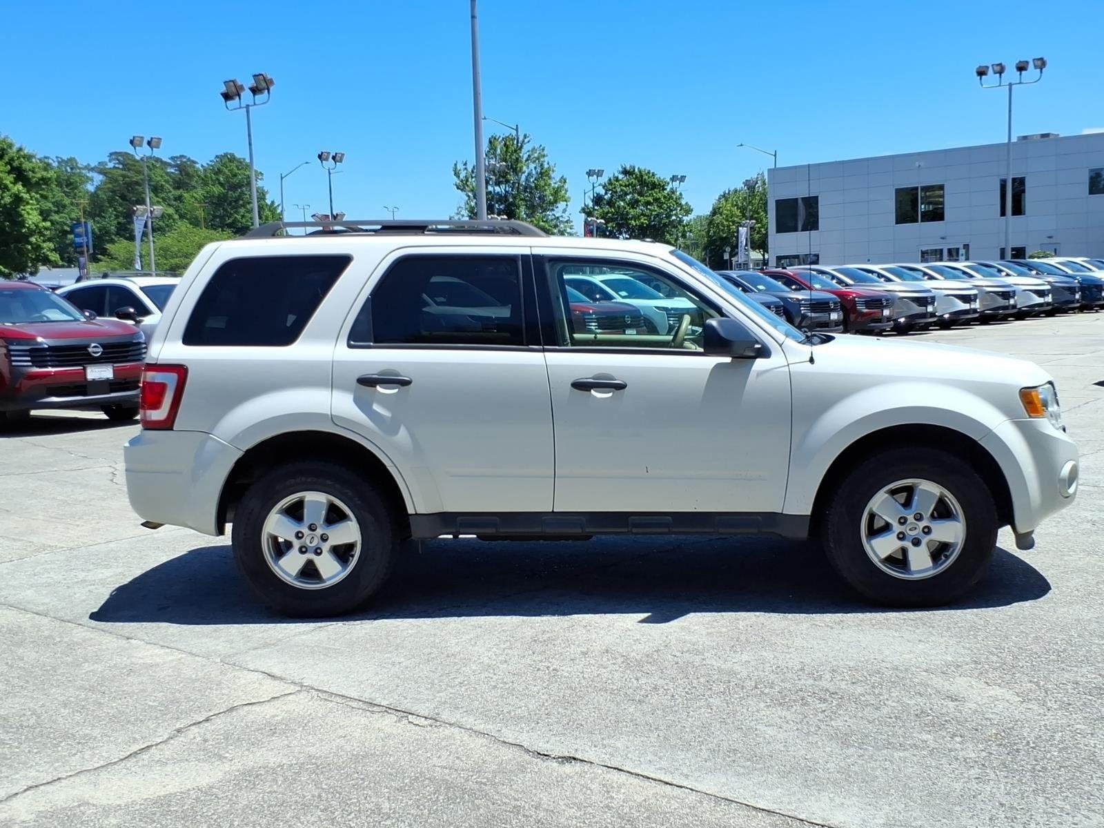 Used 2012 White Suede Ford XLT image 6