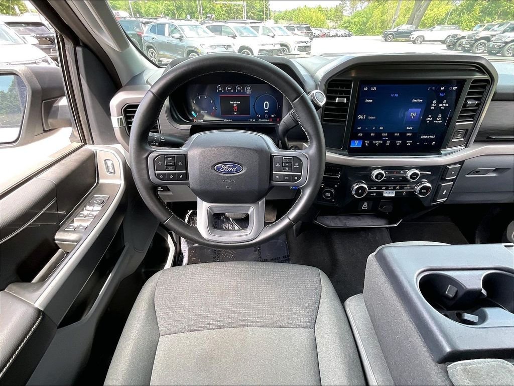 Used 2025 White Ford XLT image 16