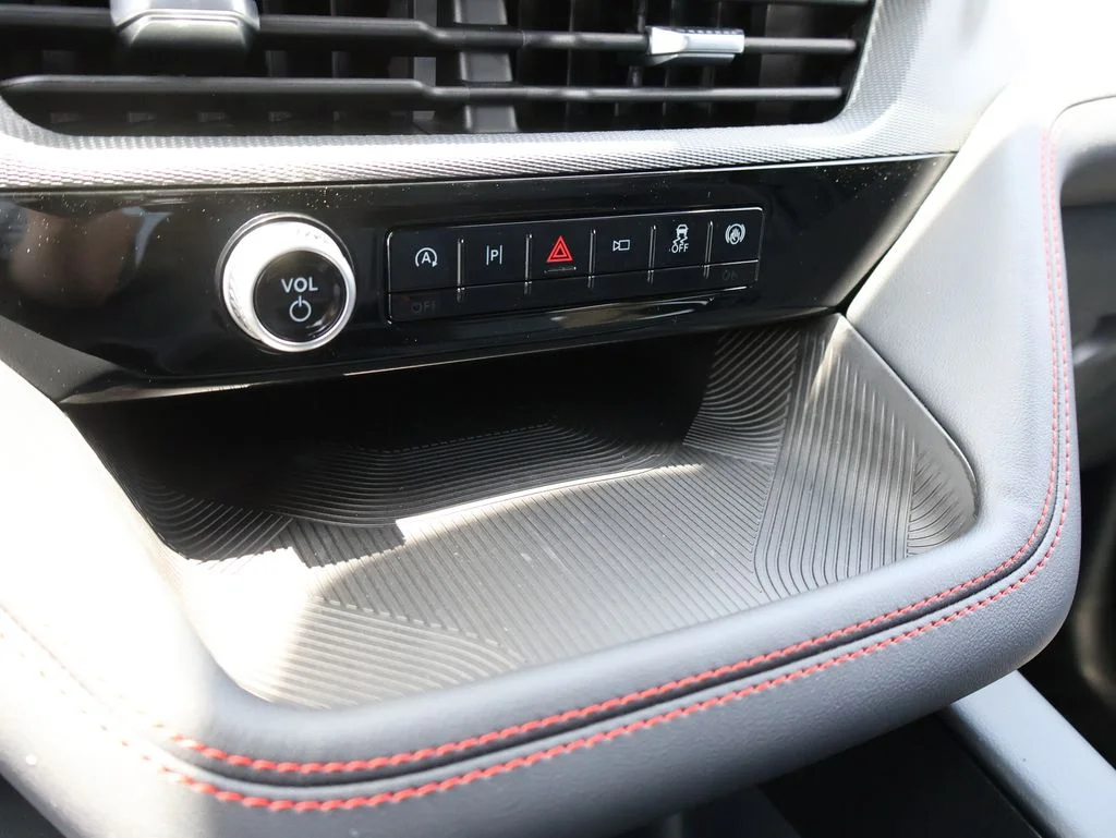 New 2026 Carbonized Gray Metallic Ford ST-Line image 37