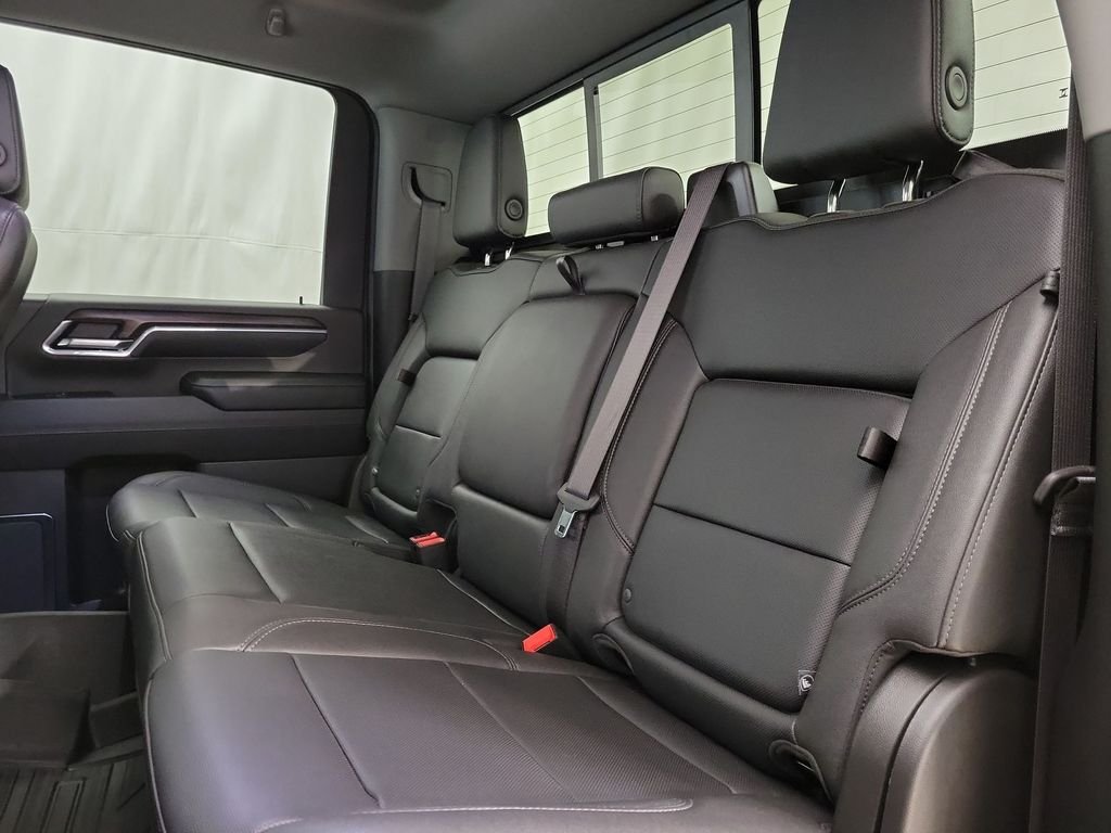 2024 GMC Sierra 2500HD SLT - Photo 9