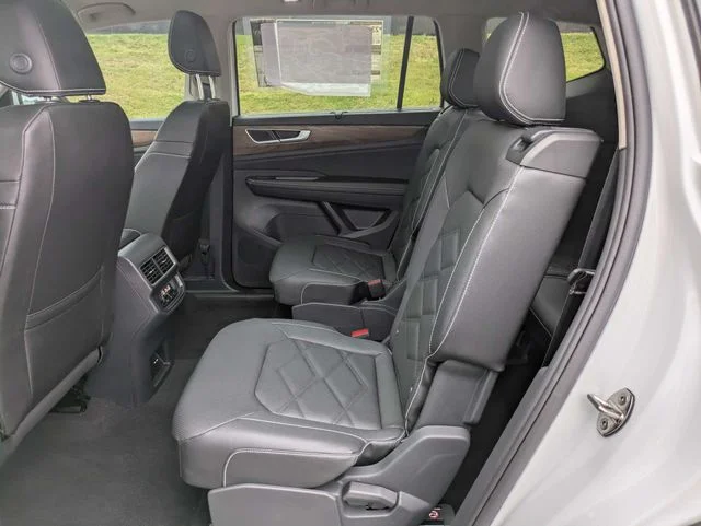 2026 Volkswagen Atlas SE w/Tech - Photo 16
