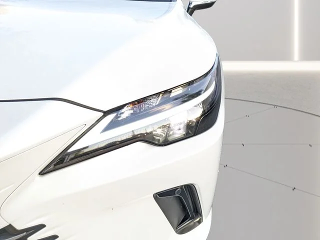 Used 2024 White Lexus 350 Premium image 7