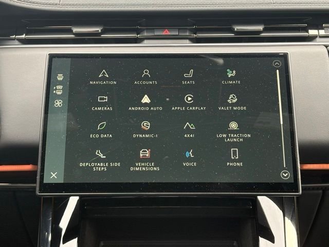 Certified Used 2025 White Land Rover Dynamic SE image 23