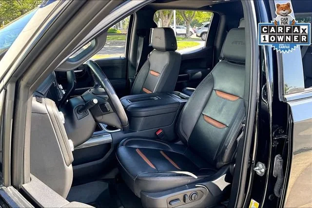 Used 2022 Onyx Black GMC AT4 image 25