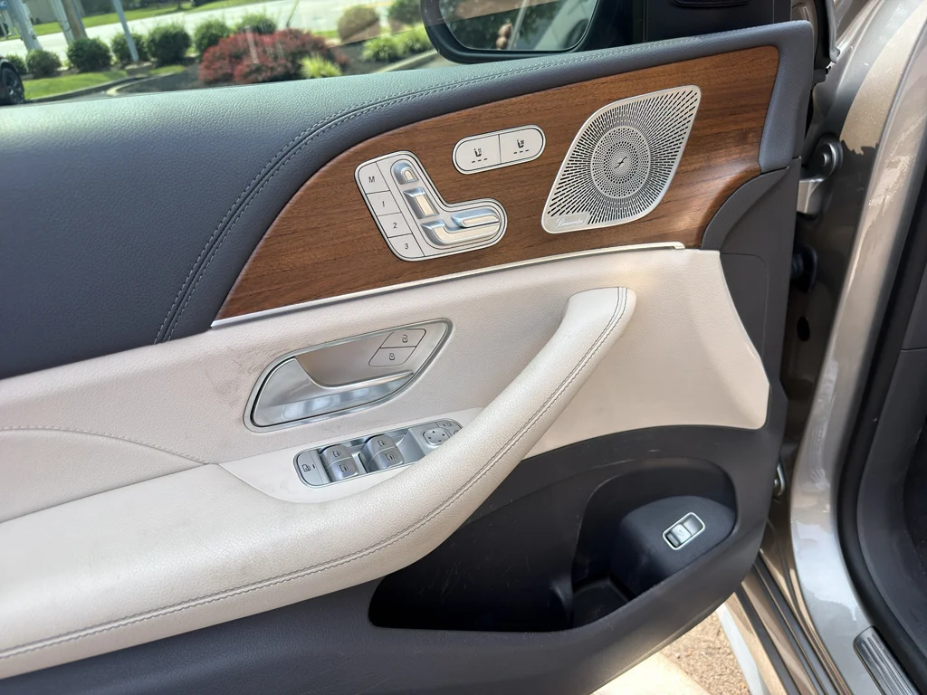 Used 2020 Mojave Silver Metallic Mercedes-Benz GLE450 4MATIC® image 9