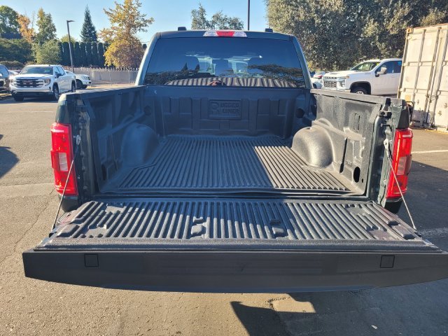 Used 2021 Gray Ford XLT image 11