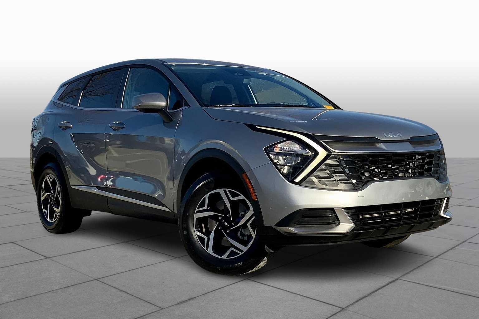 Certified 2023 Kia Sportage LX with VIN KNDPUCAF8P7052209 for sale in Kansas City