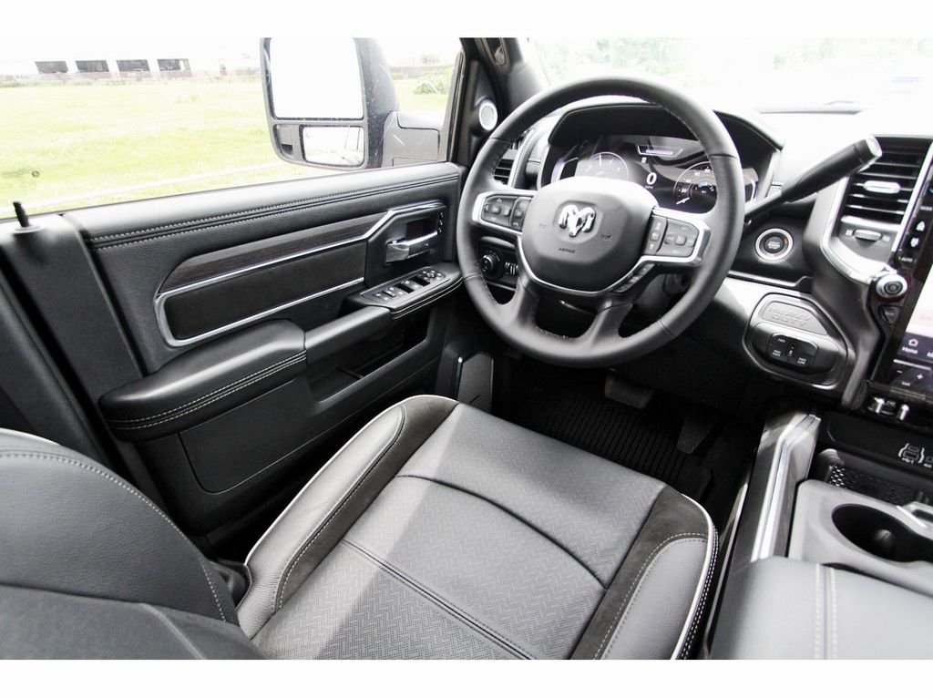 2025 RAM 2500 Laramie - Photo 8