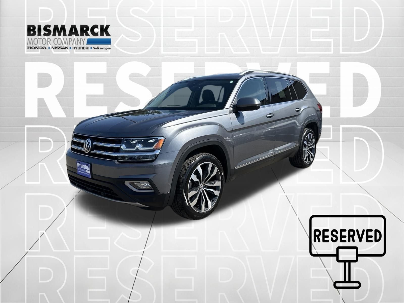 Used 2019 Gray Volkswagen SEL Premium image 1