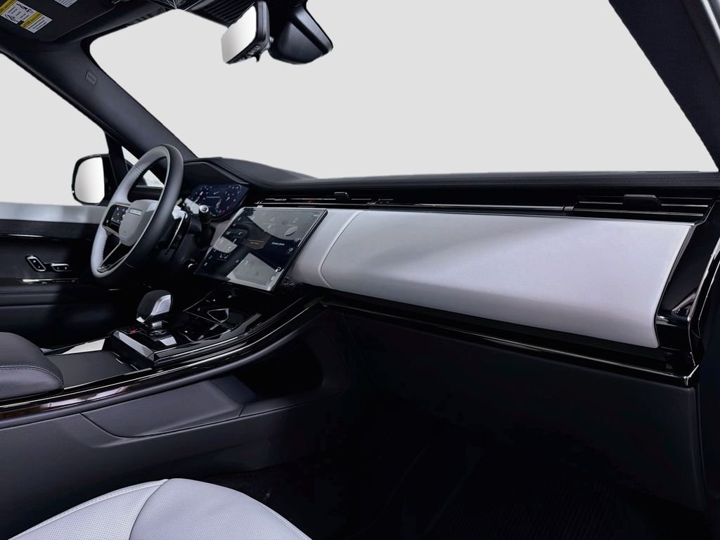 New 2027 Santorini Black Land Rover Dynamic SE P400 image 31