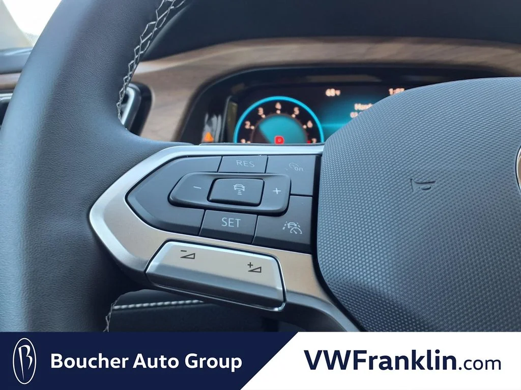 New 2026 Pure Gray Volkswagen 2.0T SE w/Technology image 12