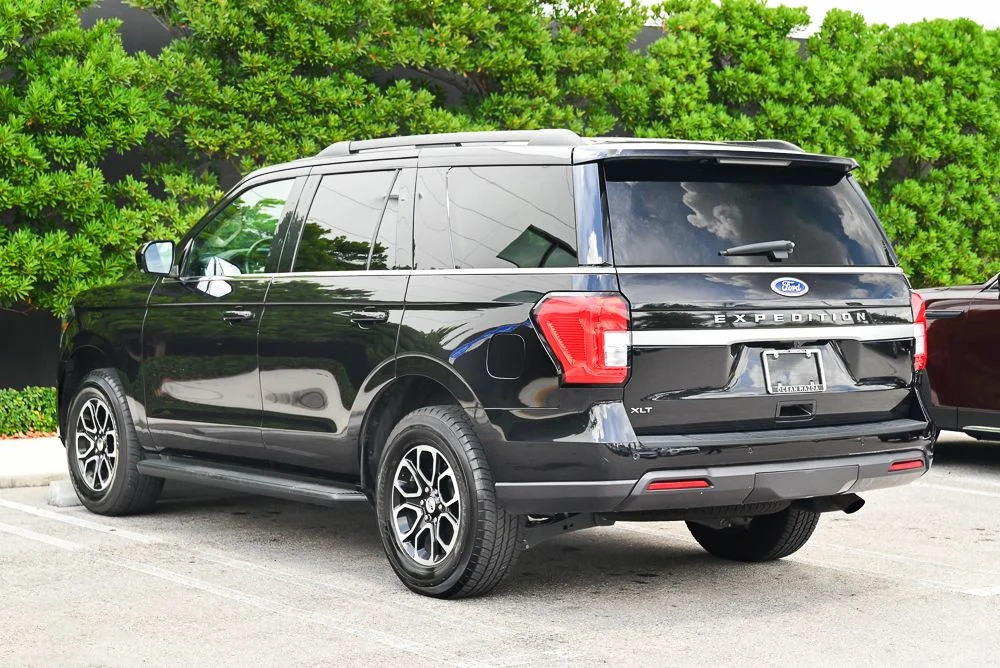 Used 2024 Black Ford XLT image 4