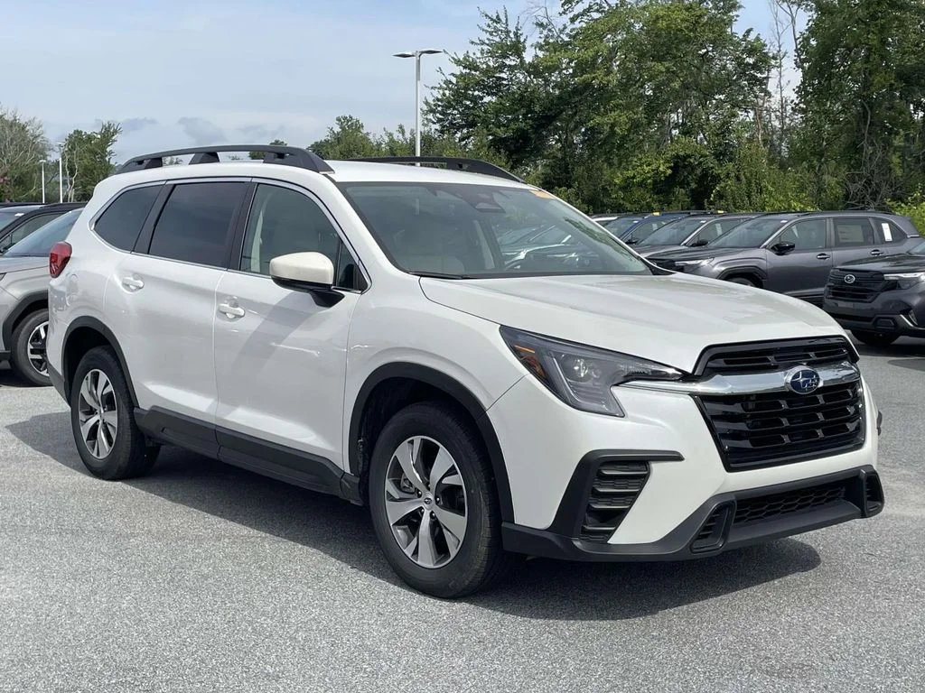 Certified Used 2025 Crystal White Pearl Subaru Premium image 1