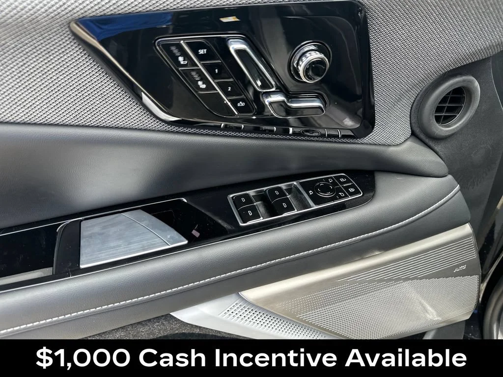 2026 Cadillac OPTIQ Sport - Photo 20