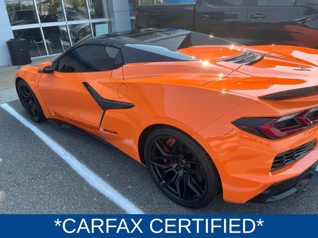 Used 2024 Orange Chevrolet Z06 image 3