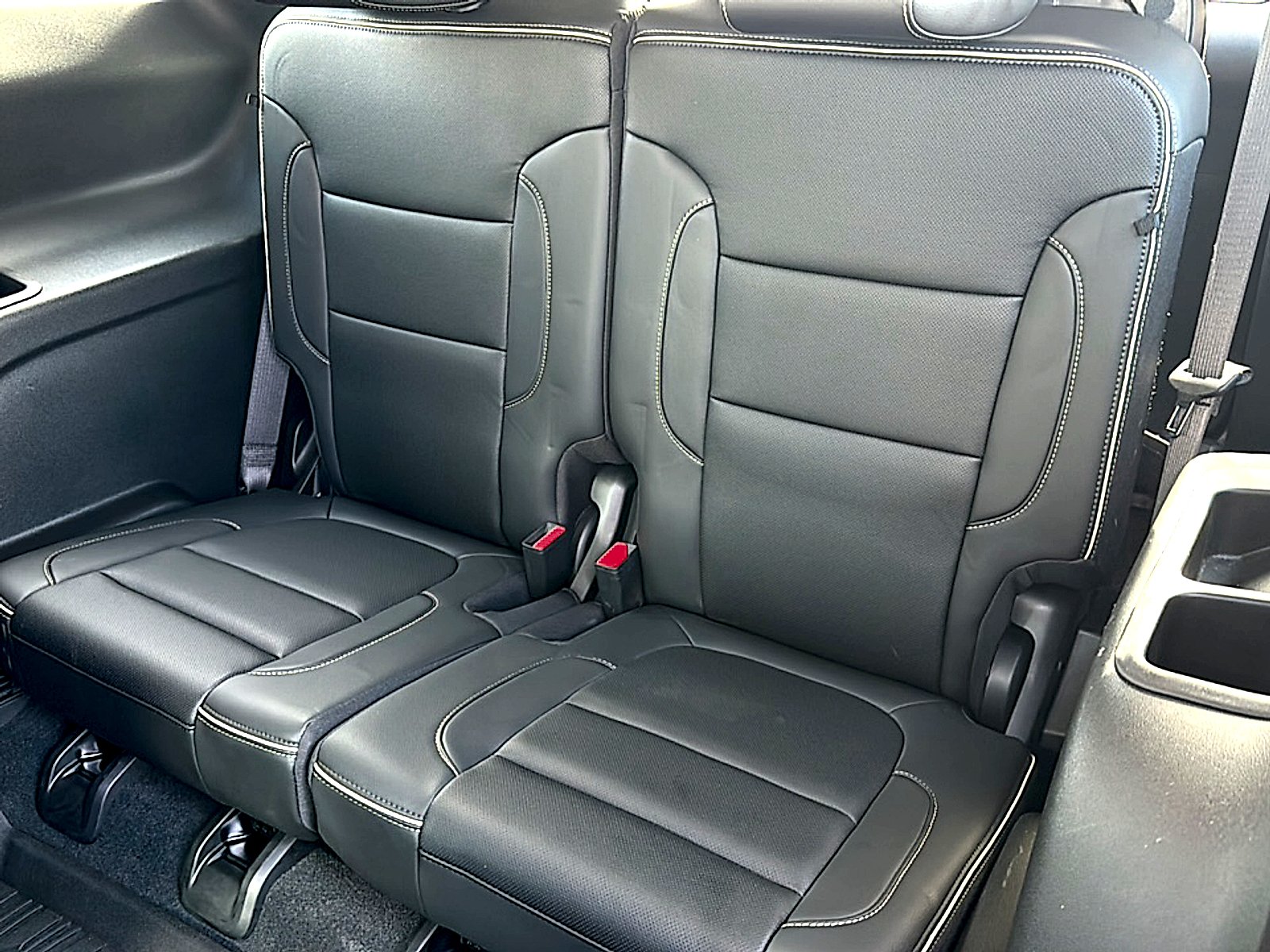 Used 2023 Ebony Twilight Metallic GMC Denali image 21