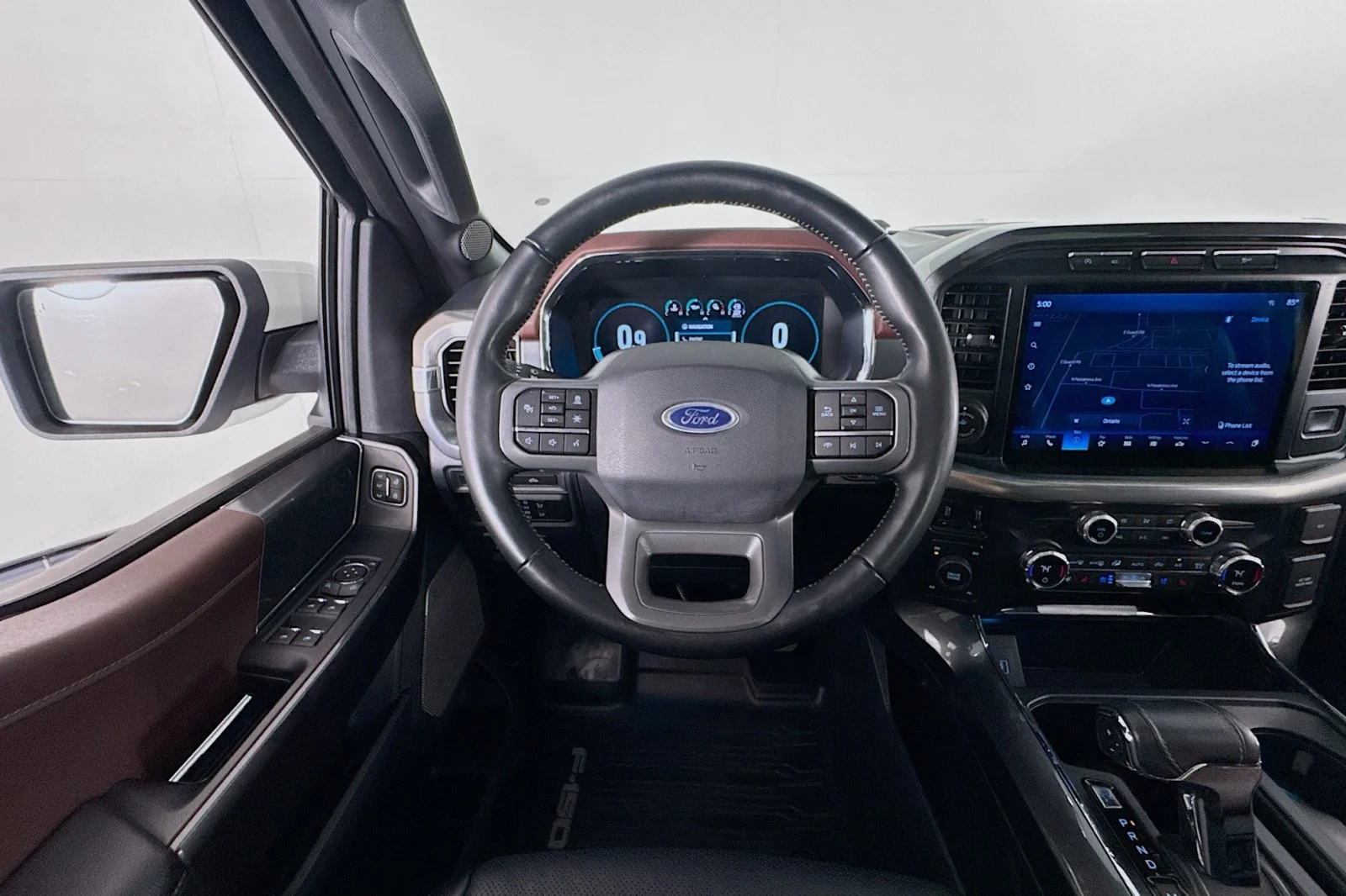 Used 2021 Oxford White Ford LARIAT 4X4 SUPERCREW image 5