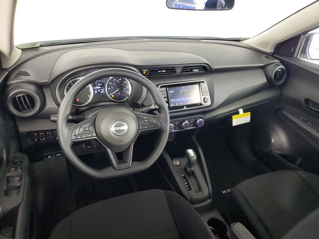 2025 Nissan KICKS PLAY Base - Photo 15
