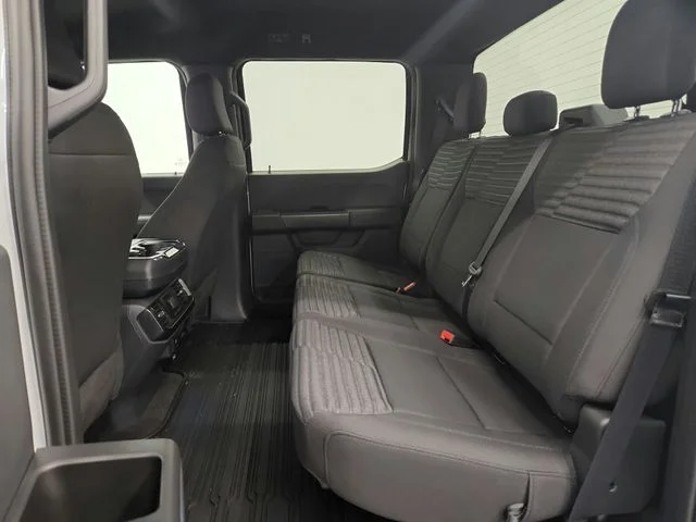 Used 2023 White Ford XLT image 25
