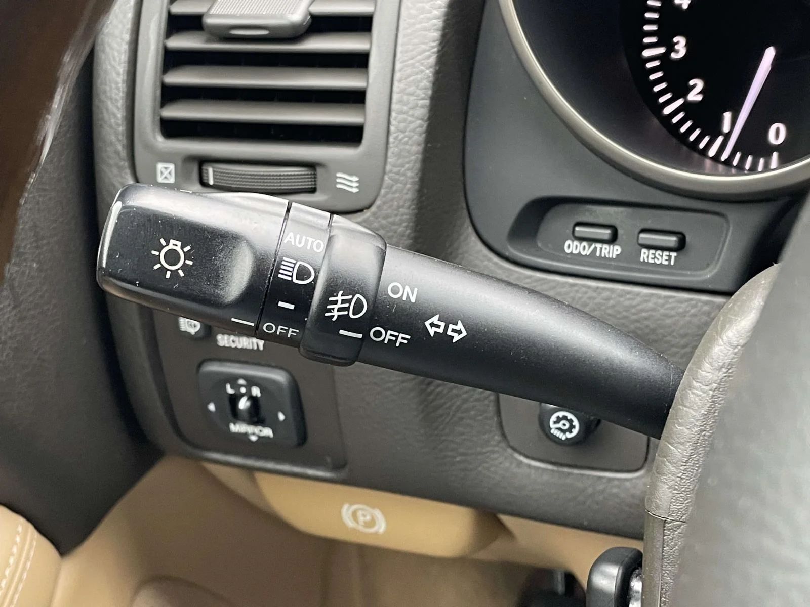 Used 2007 Obsidian Lexus Base image 11