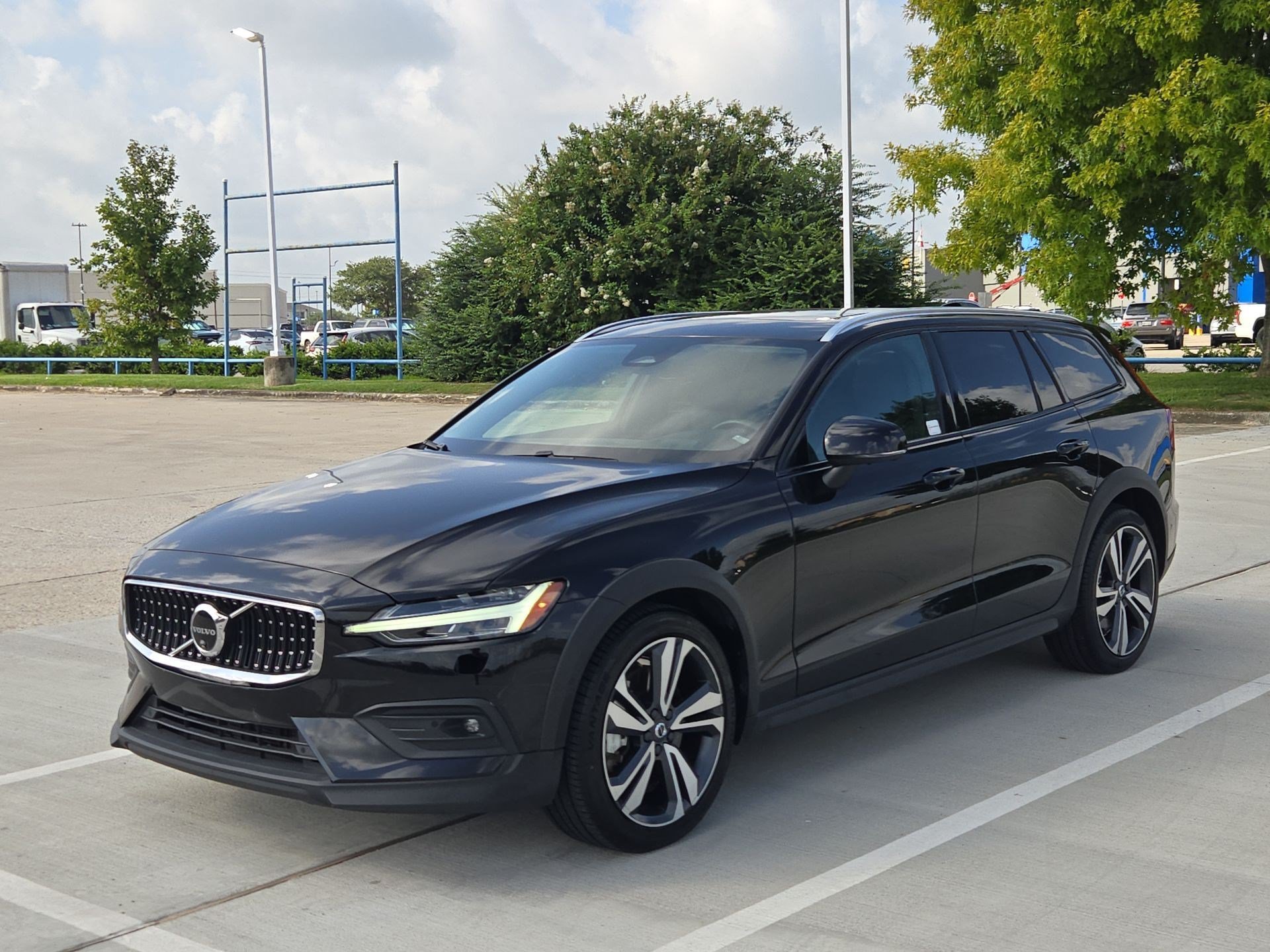 2025 Volvo V60 Cross Country 5