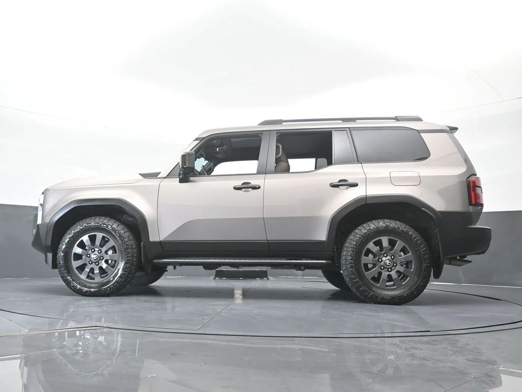 Used 2025 Meteor Toyota Base image 60