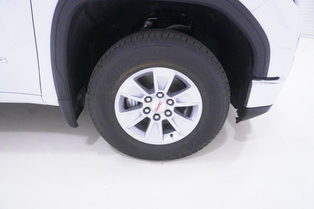 New 2026 Summit White GMC Pro image 5