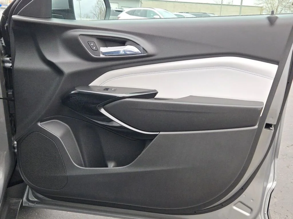 2026 Chevrolet Trax LT - Photo 8