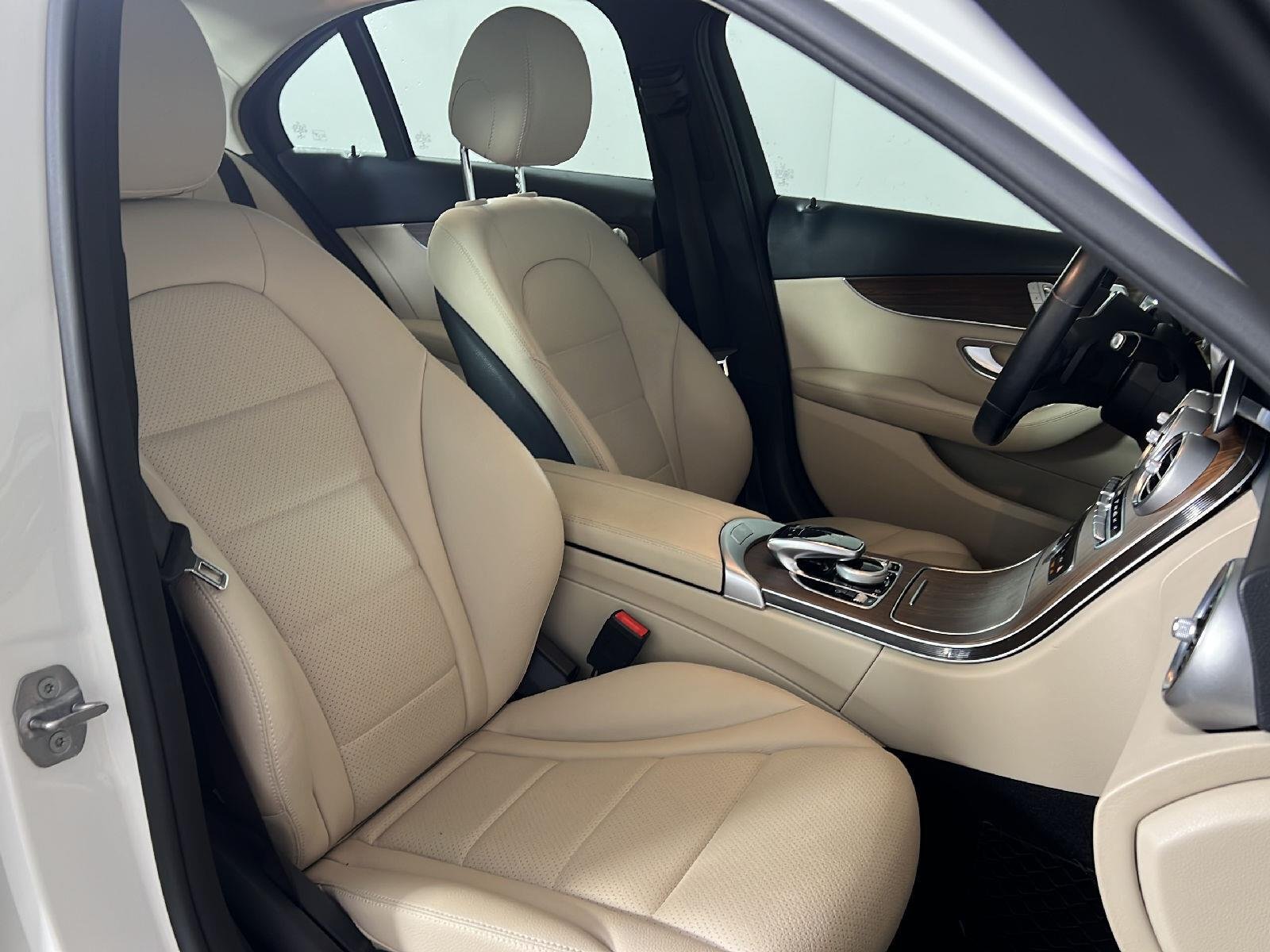 Used 2019 Polar White Mercedes-Benz C 300 image 24