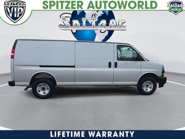 2026 GMC Savana Cargo Work Van - Photo 10