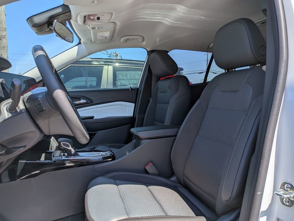 New 2026 Summit White Chevrolet LT image 13