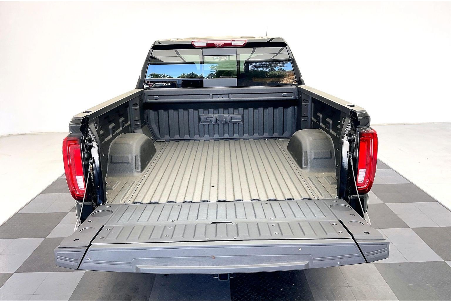 2026 GMC Sierra 1500 Denali - Photo 11